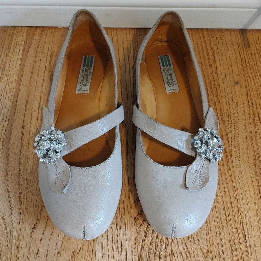38 Arnold Churgin Ballet Flats